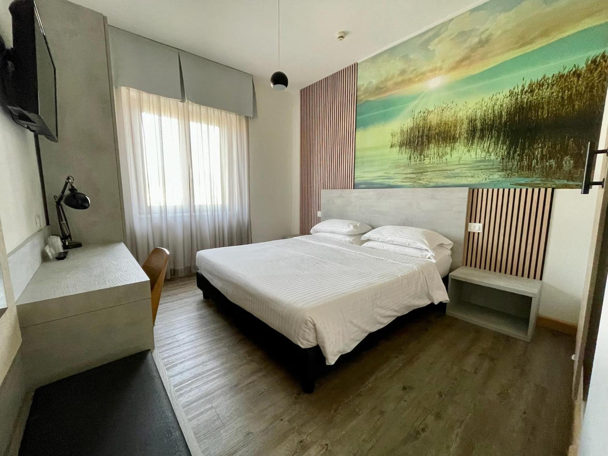 B City Hotel Bardolino Buitenkant foto