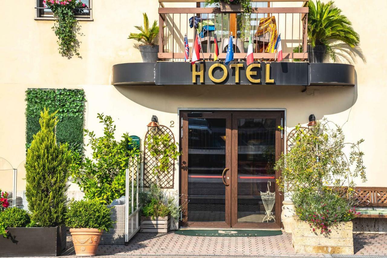 B City Hotel Bardolino Buitenkant foto