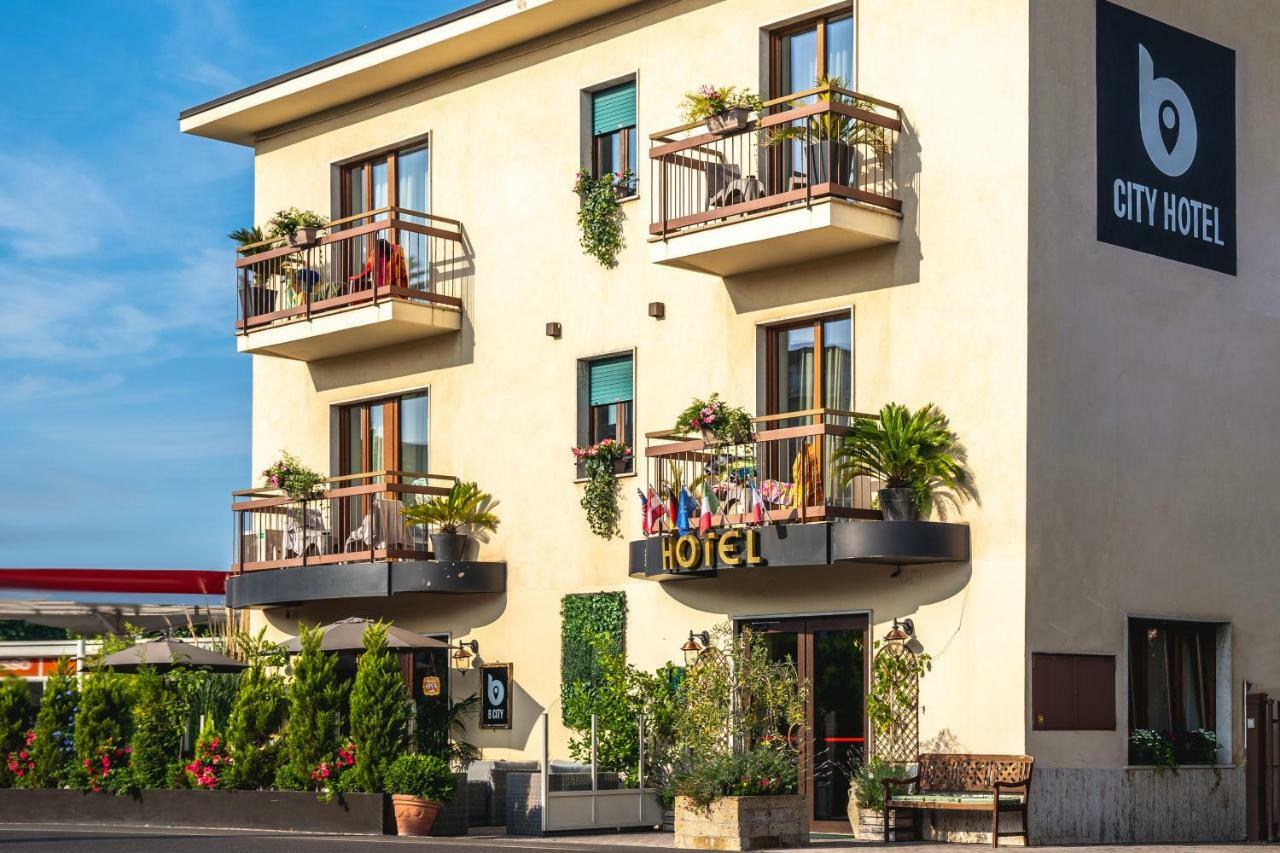 B City Hotel Bardolino Buitenkant foto